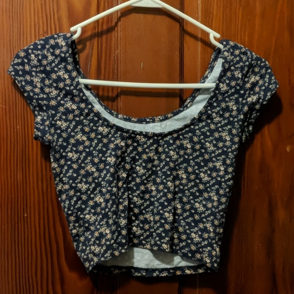 Floral crop top - Picture 2 of 2